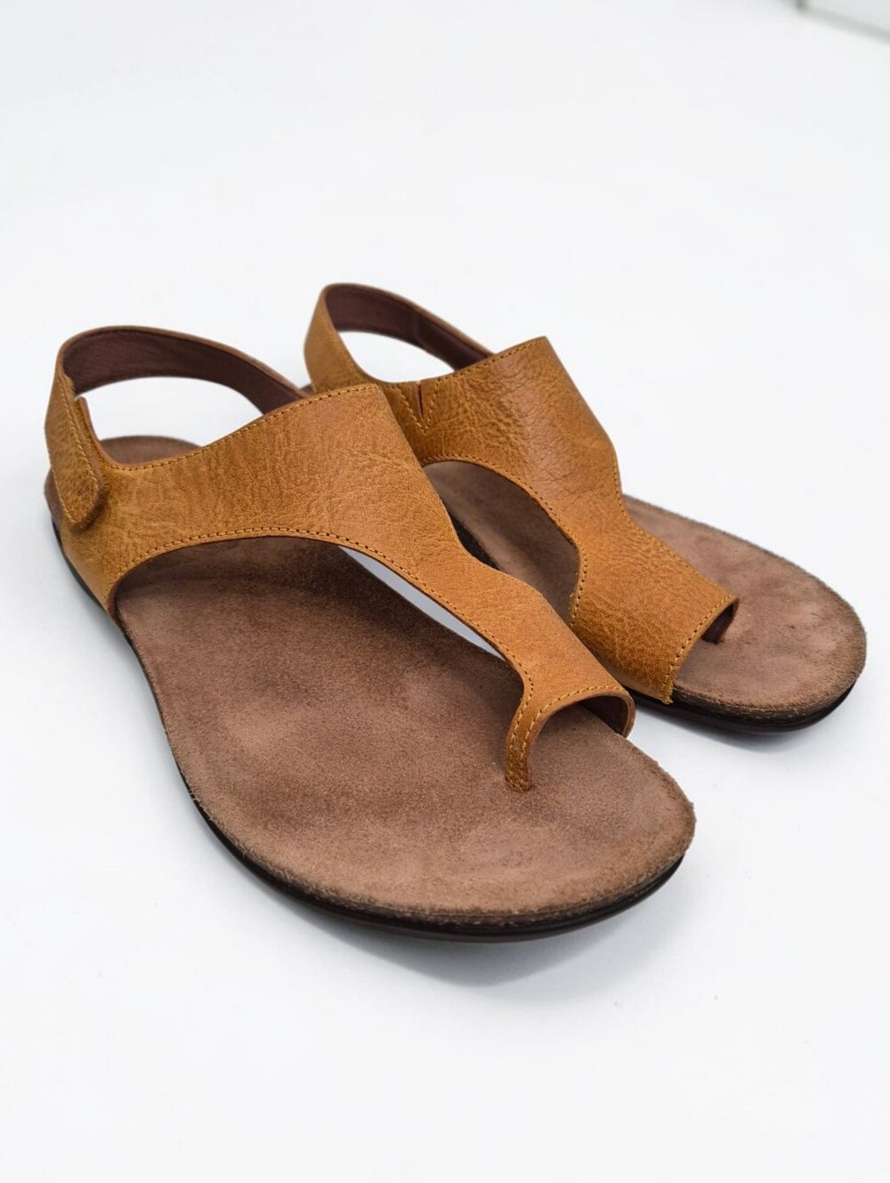 Dansko Reece Leather toe Loop comfort Sandals 9.5/ EU 40 Honey Arch Support